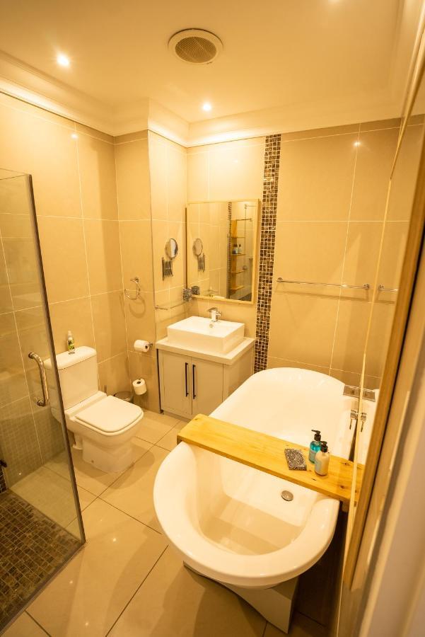 Deja Blue Beachfront Villa, Newly Renovated Langstrand エクステリア 写真