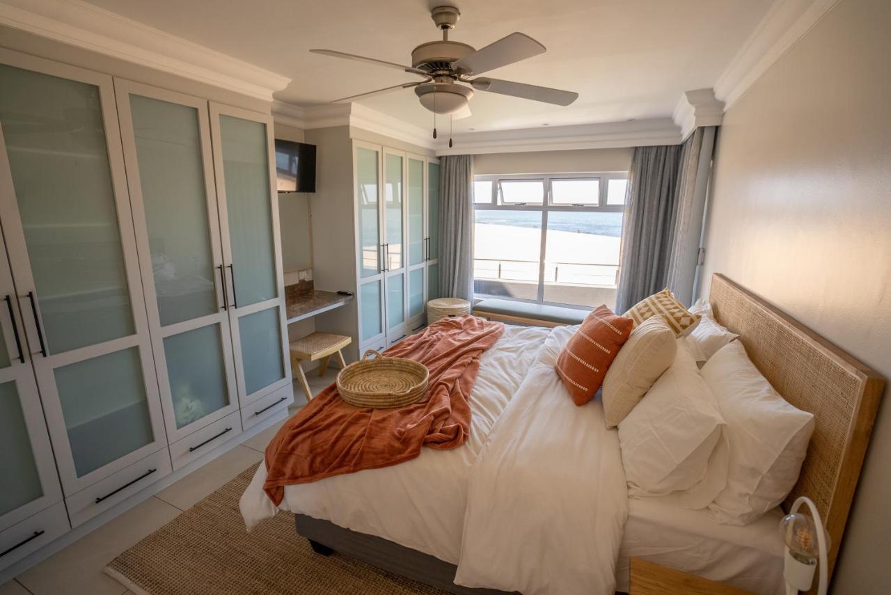 Deja Blue Beachfront Villa, Newly Renovated Langstrand エクステリア 写真