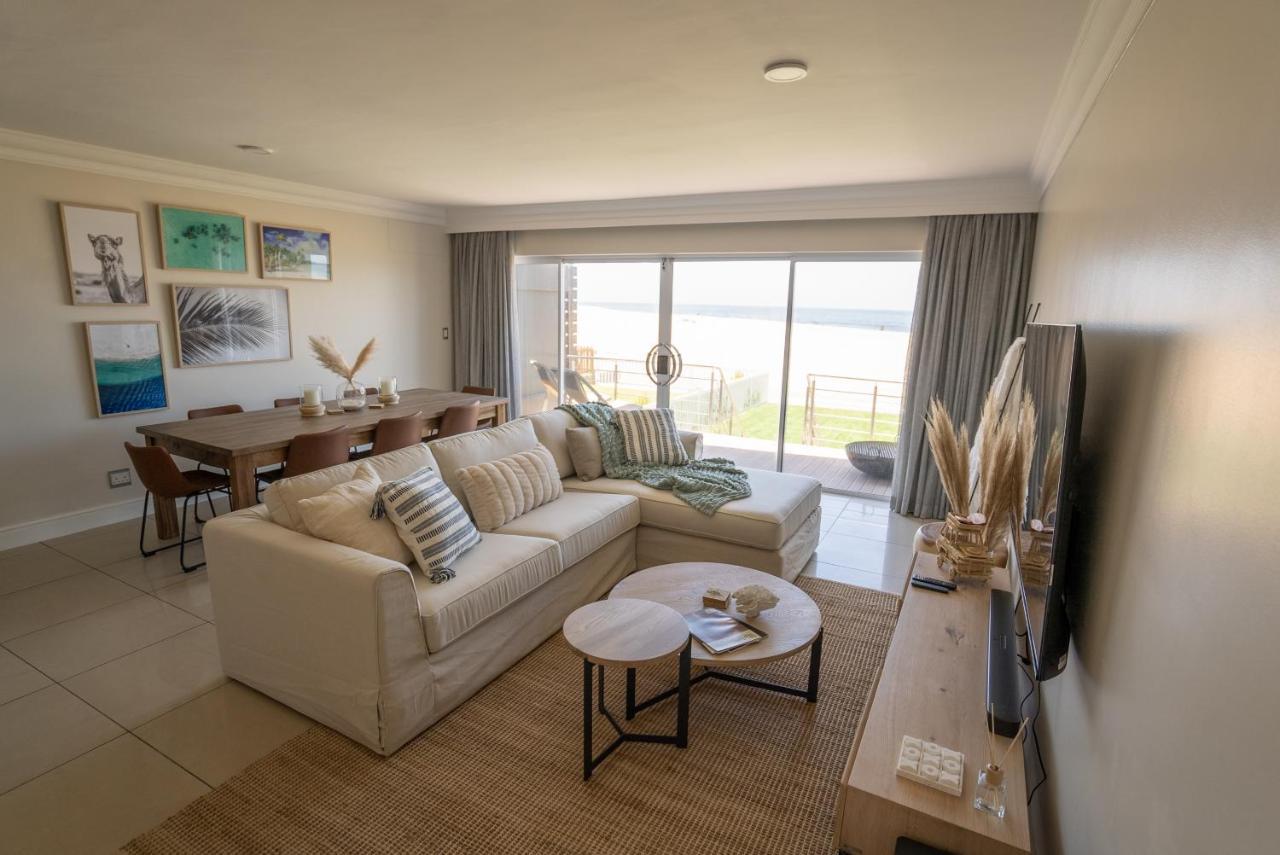 Deja Blue Beachfront Villa, Newly Renovated Langstrand エクステリア 写真