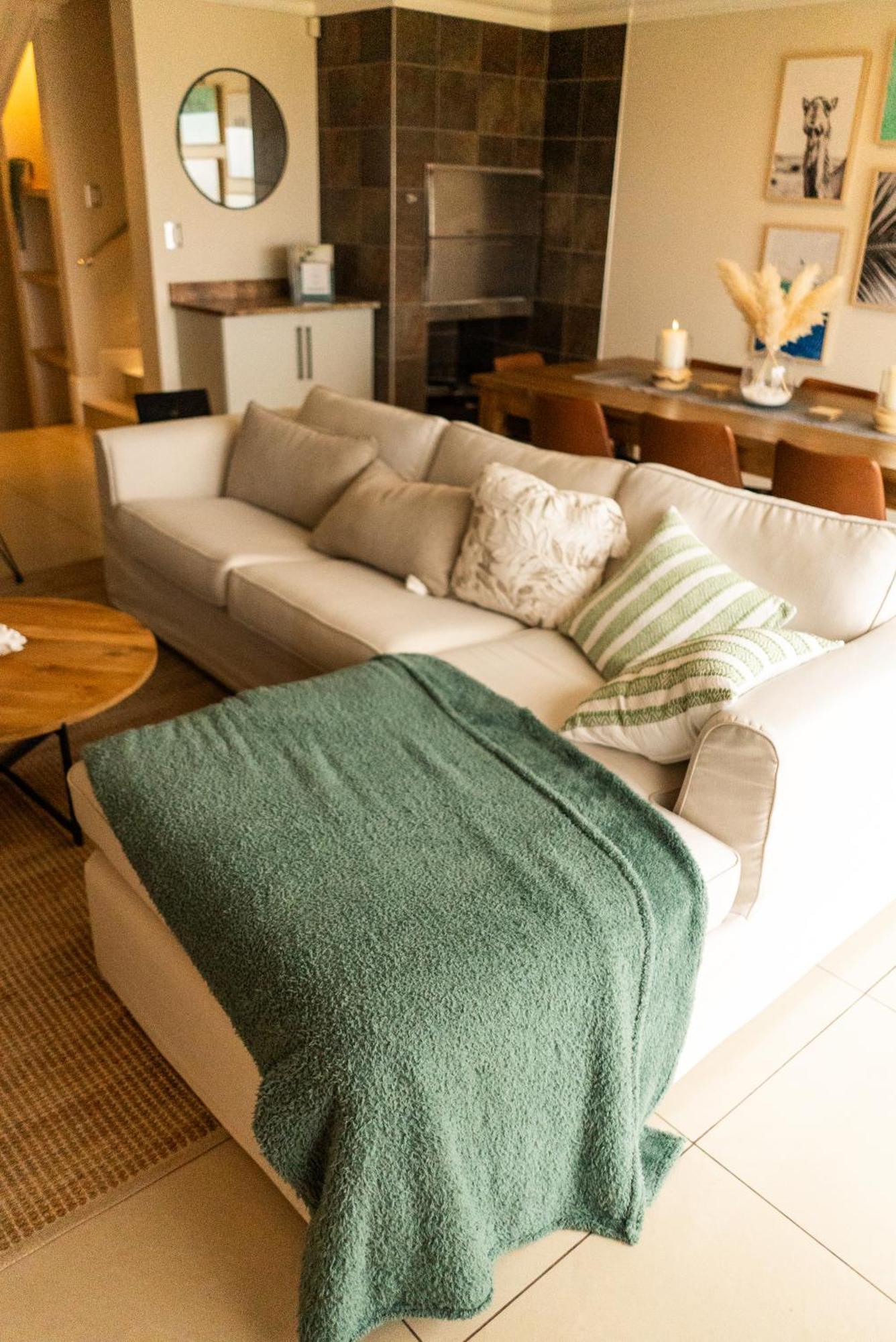 Deja Blue Beachfront Villa, Newly Renovated Langstrand エクステリア 写真